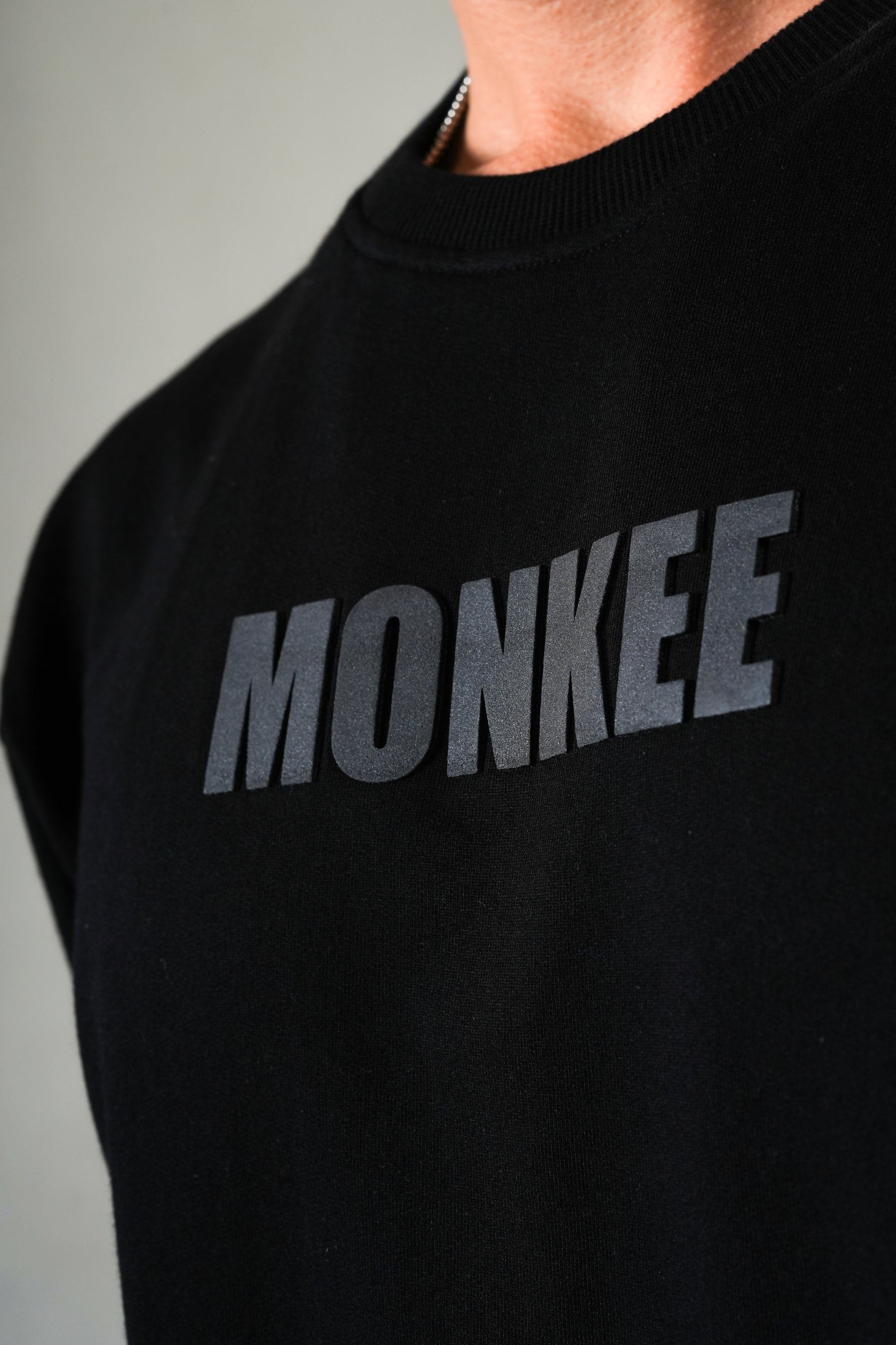 MONKEE ESSENTIALS PLAIN OVERSIZED BLACK T-SHIRT - HEAVY FRENCH TERRY COTTON (BLACK)